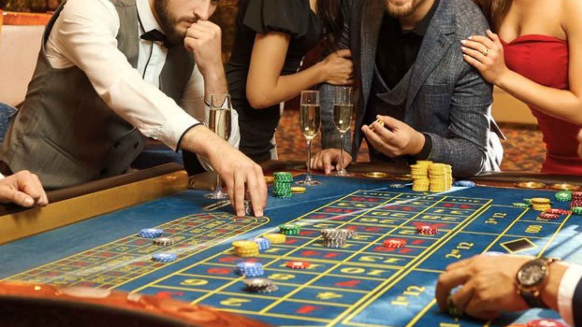 How to Improve Dominoes One Match at a Time